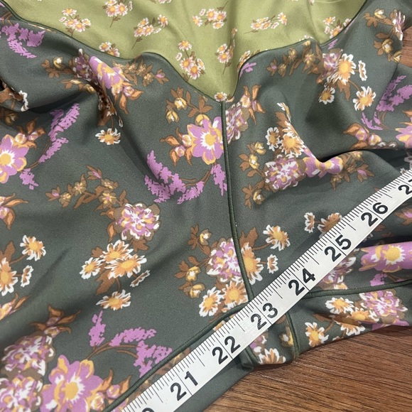 aerie offline hi-rise crossover 7/8 leggings size L short - Picture 11 of 11